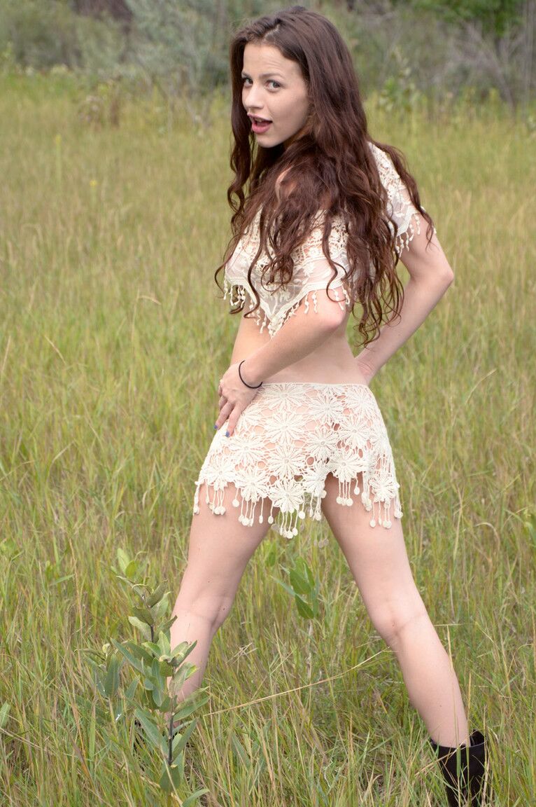 16P Iva outside in delicate lace, showing everything