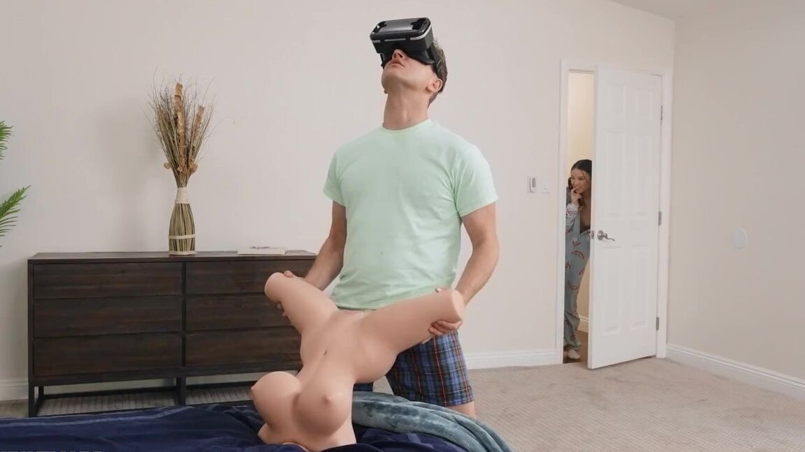 21P Reality Kings Lulu Chu, Maya Farrell, Van Wylde
