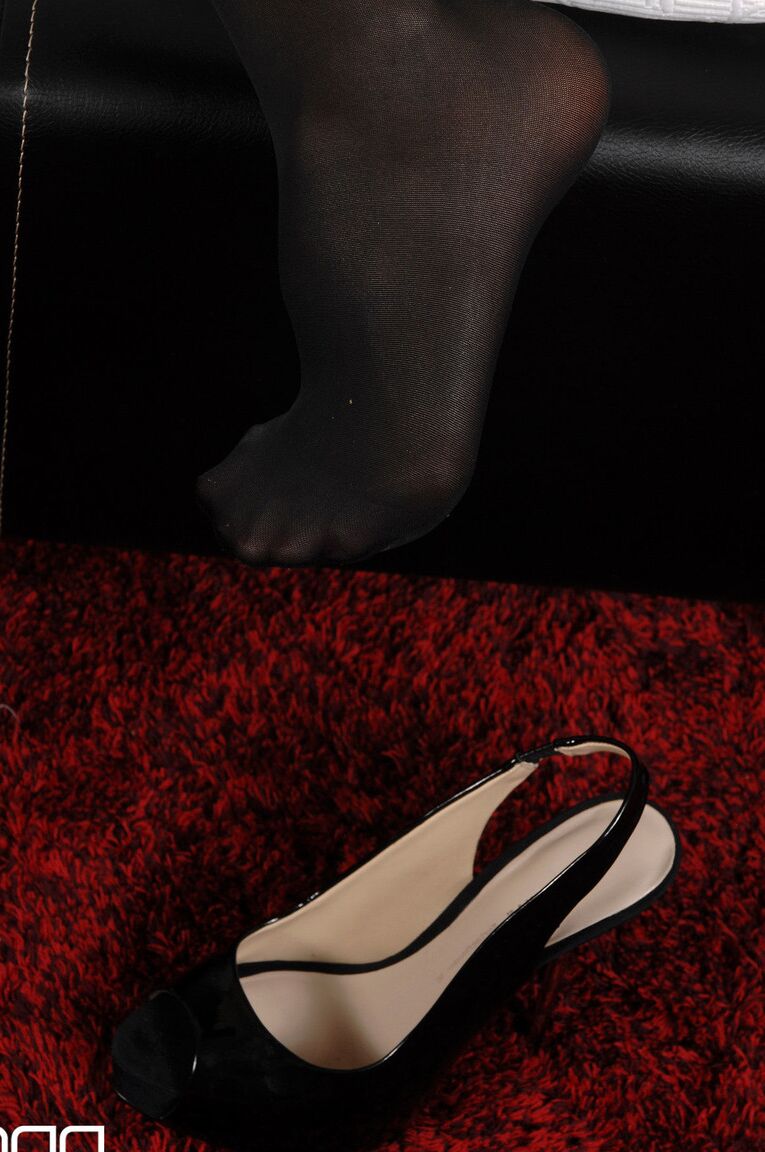 21P Jambes et pieds chauds Amanda Monroe, Mira Sunset