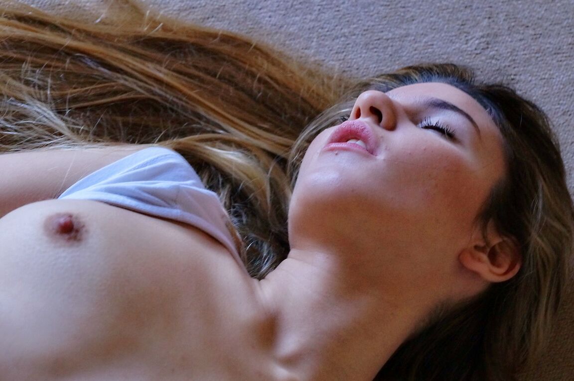 21P La Vie Érotique Tatiana
