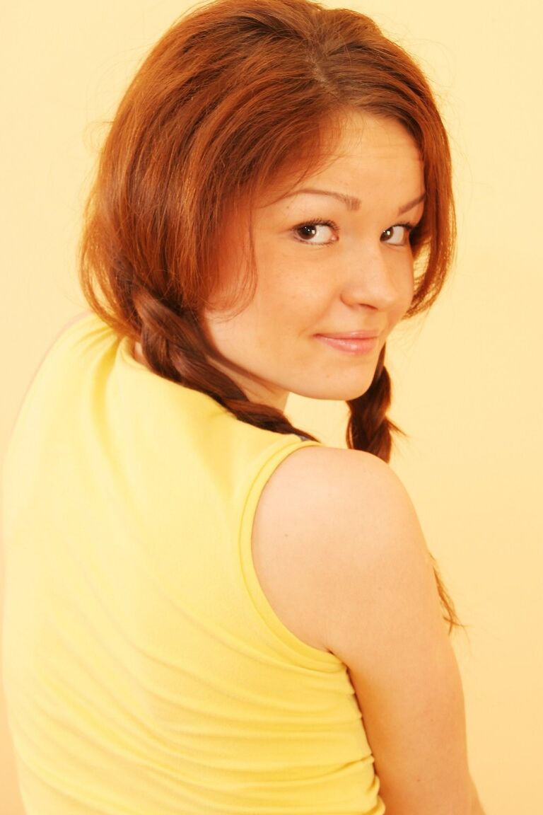 21P Redheaded teen Naomi showing her tiny tits & having fun with a dildo