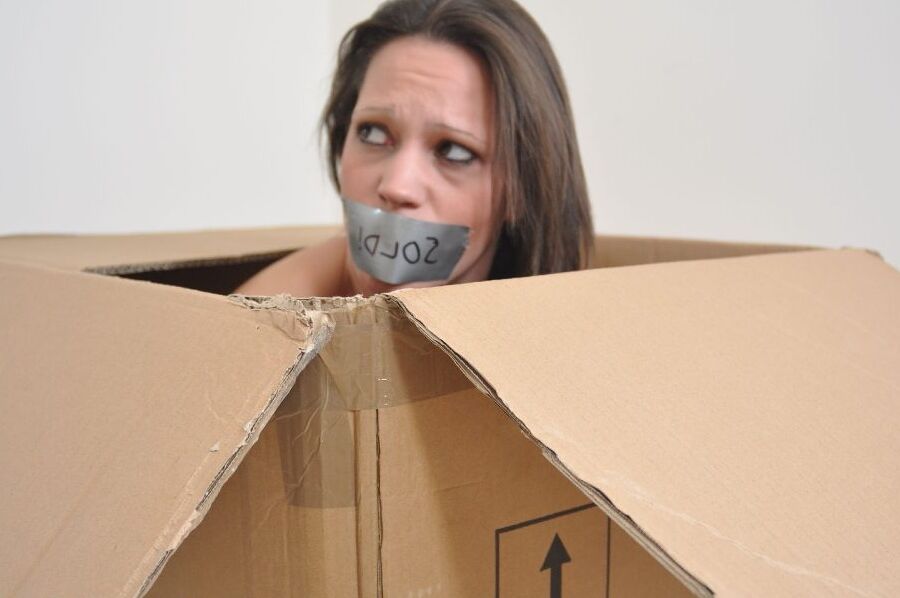 12P Tied Virgins Tied slut is boxed up in shame