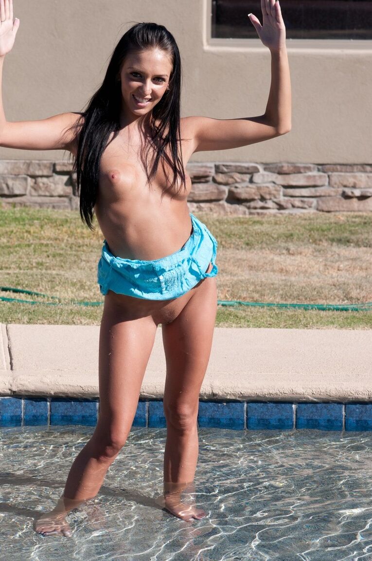 16P Petite Lover Stephanie quer marcar