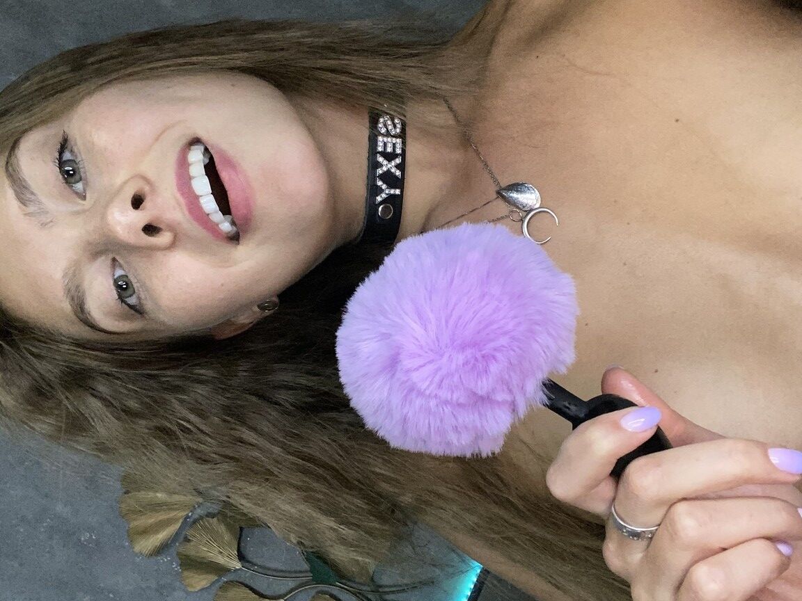 17P Onlyfans Jazmín