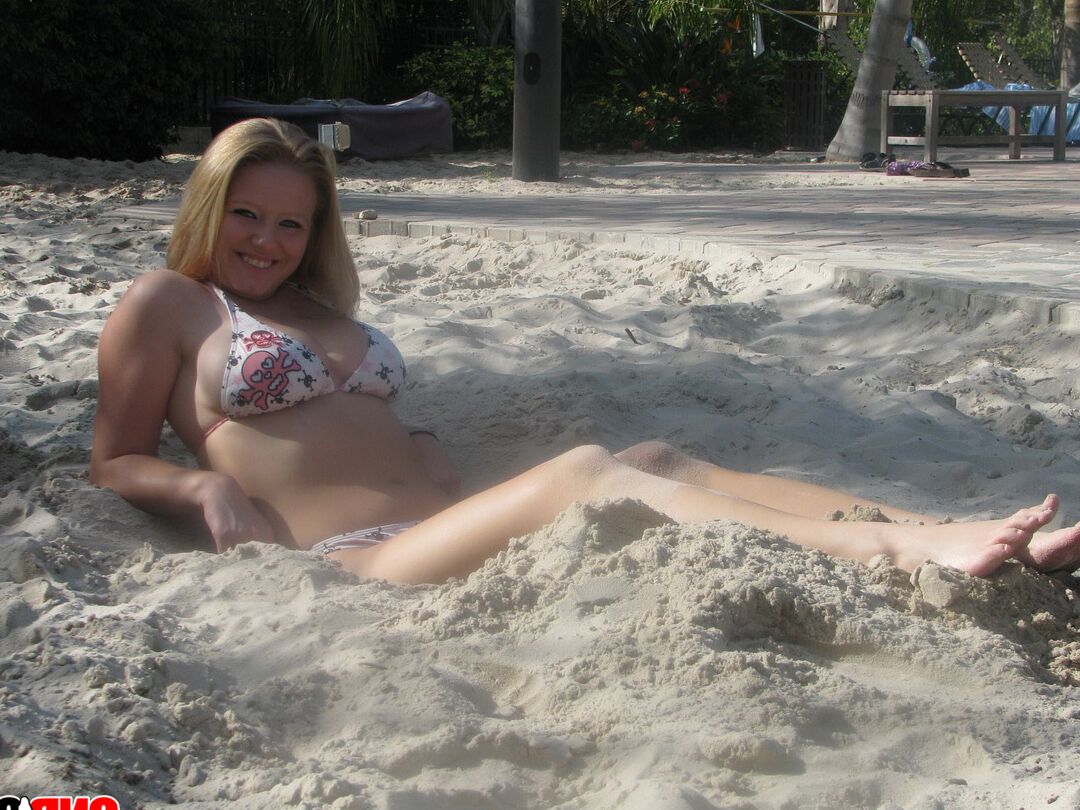 12P Best friends spend quality time together while wearing bikinis