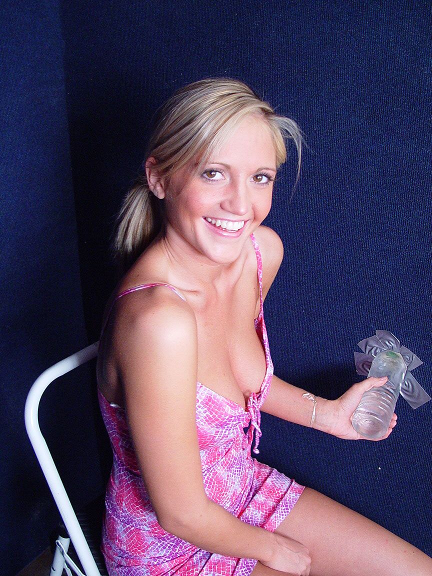 19P Blonde Spring Thomas imitates dick out of gloryhole with a plastic bottle