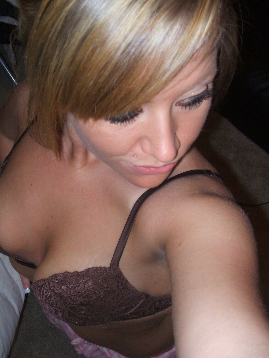 12P Blonde amateur takes self shots while wearing a brassiere and pyjama bottoms