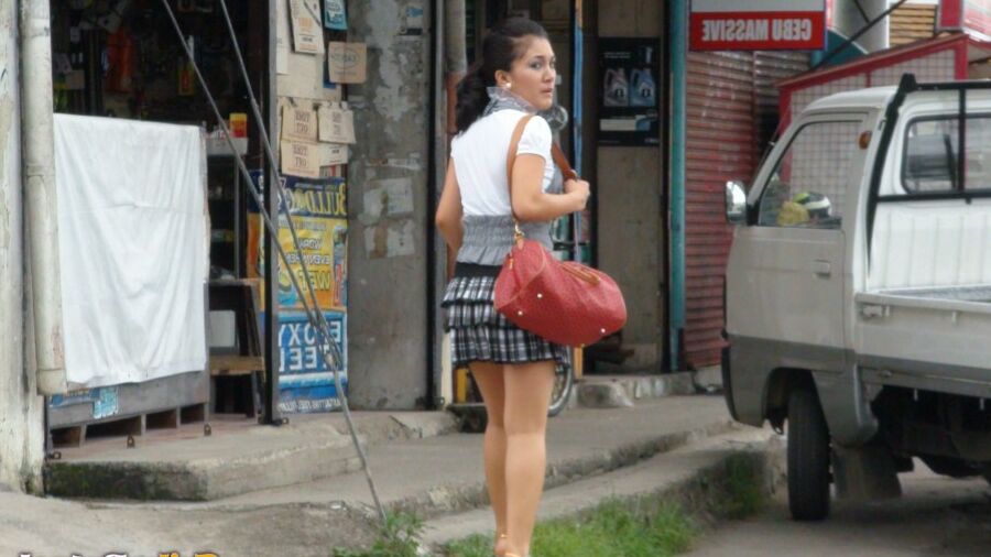 15P Filipina office worker Ashley sucks a cock in POV mode after work