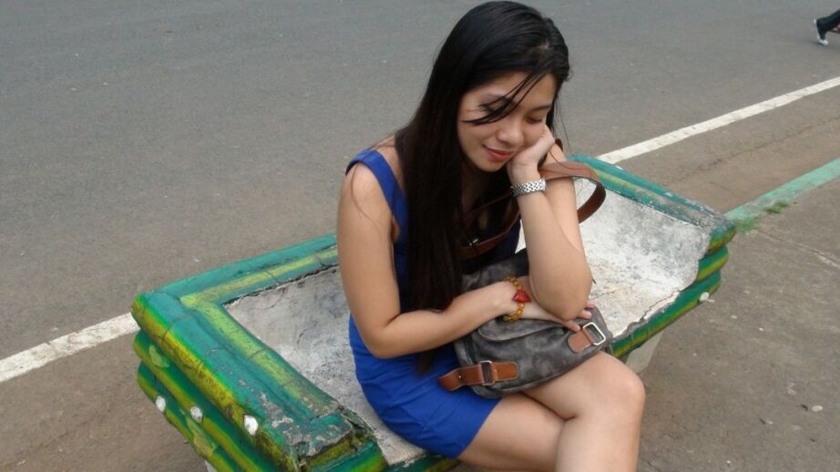 17P Sheree, une spinner potelée, se fait pilonner la chatte dans une succion torride en POV