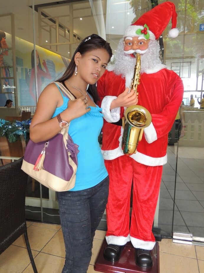 18P A primeira vez da Filipina ostenta o visual molhado enquanto transa com um estrangeiro