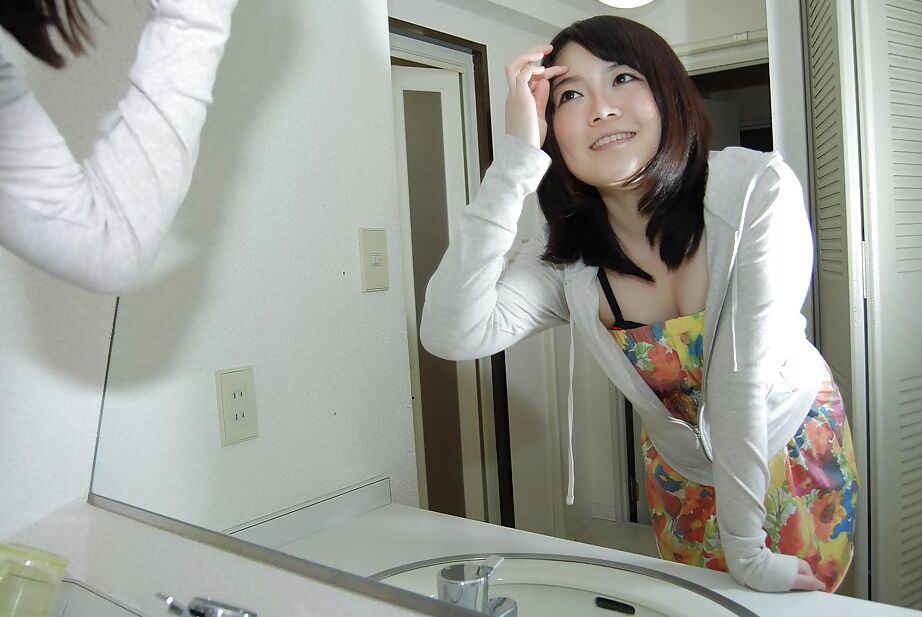 16P Arisa Maeda is posing on camera while wearing her sexy lingerie