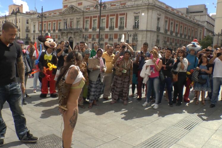 15P Desgracia Pública Follada y Humillada en Madrid