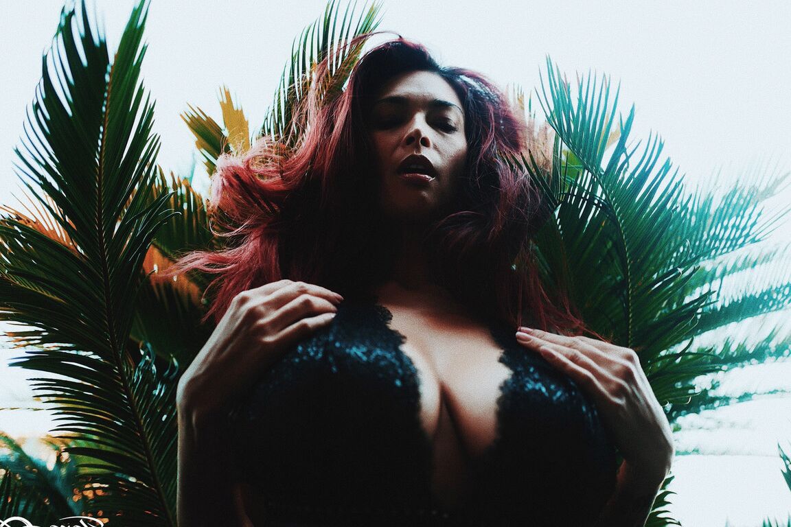 17P Me encanta estar desnuda al aire libre, es arriesgado pero divertido