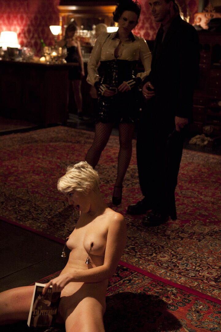 21P L'étage supérieur Chloe Camilla, Kait Snow, Wolf Hudson
