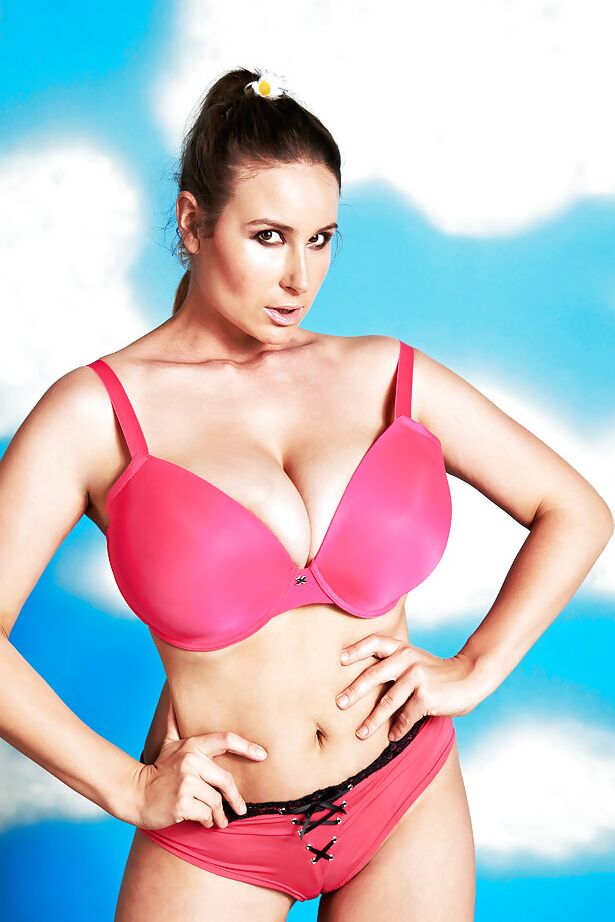 16P Solo girl Vassanta freeing huge knockers from lingerie in skimpy panties
