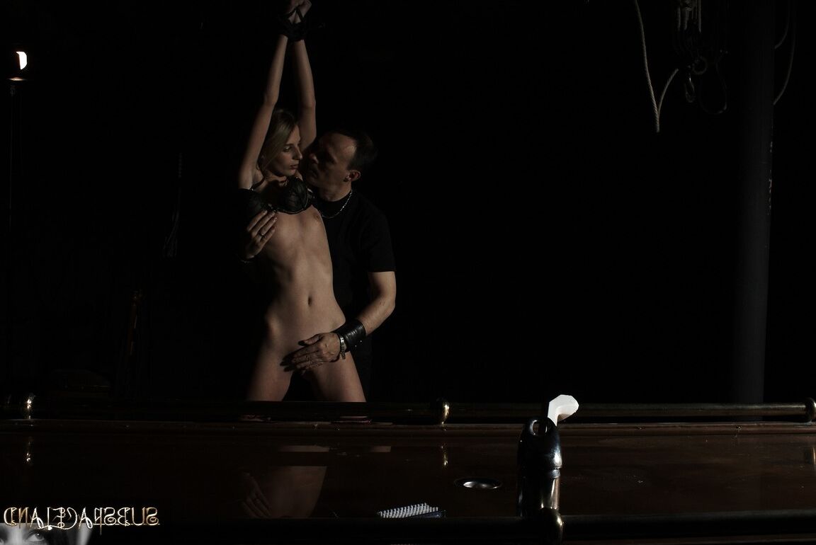 16P Slender Mia Hilton suspended & tortured on hands & knees in pit-of-doom BDSM