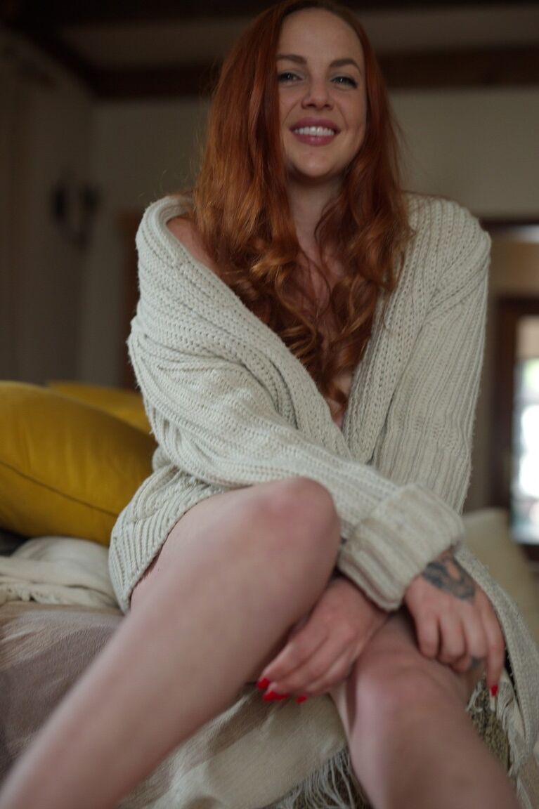 12P We welcome Kara Carter to BreathTakersChristmas was approaching when we shot