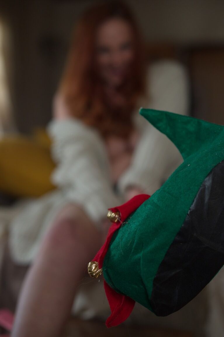 12P We welcome Kara Carter to BreathTakersChristmas was approaching when we shot