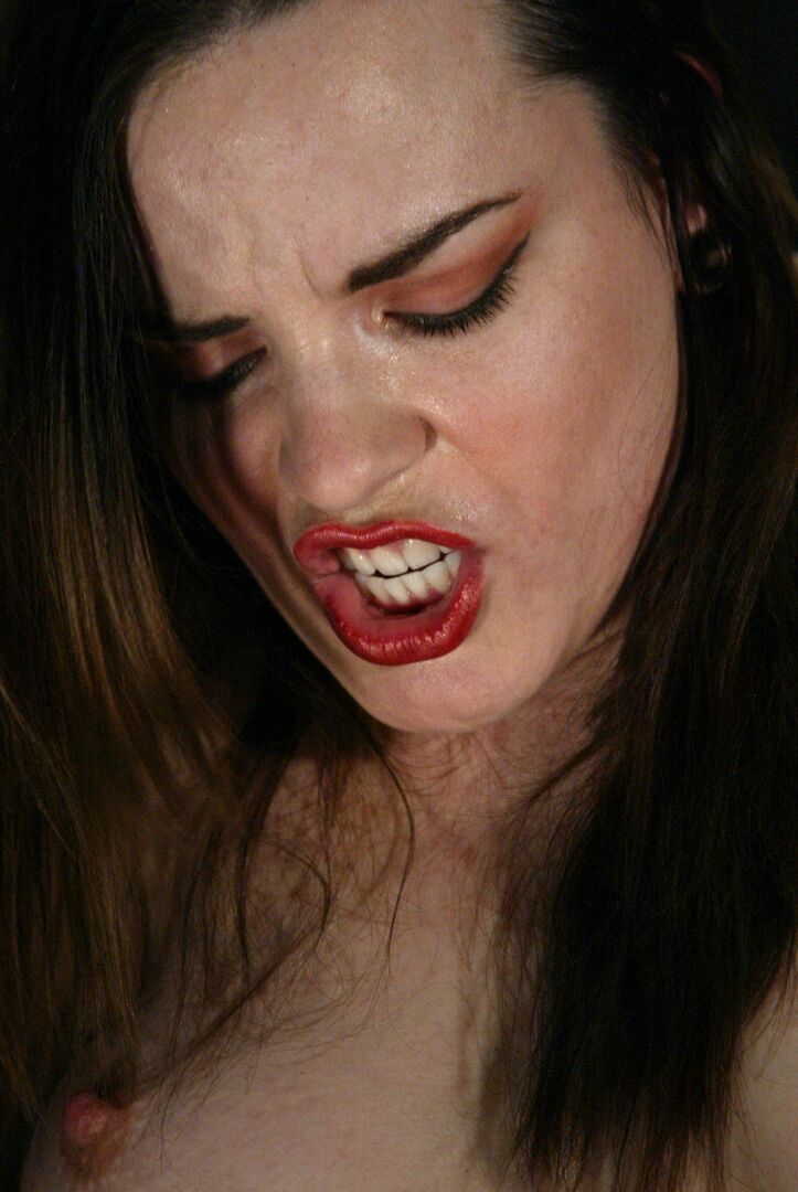 21P Fucking Machines Dana DeArmond