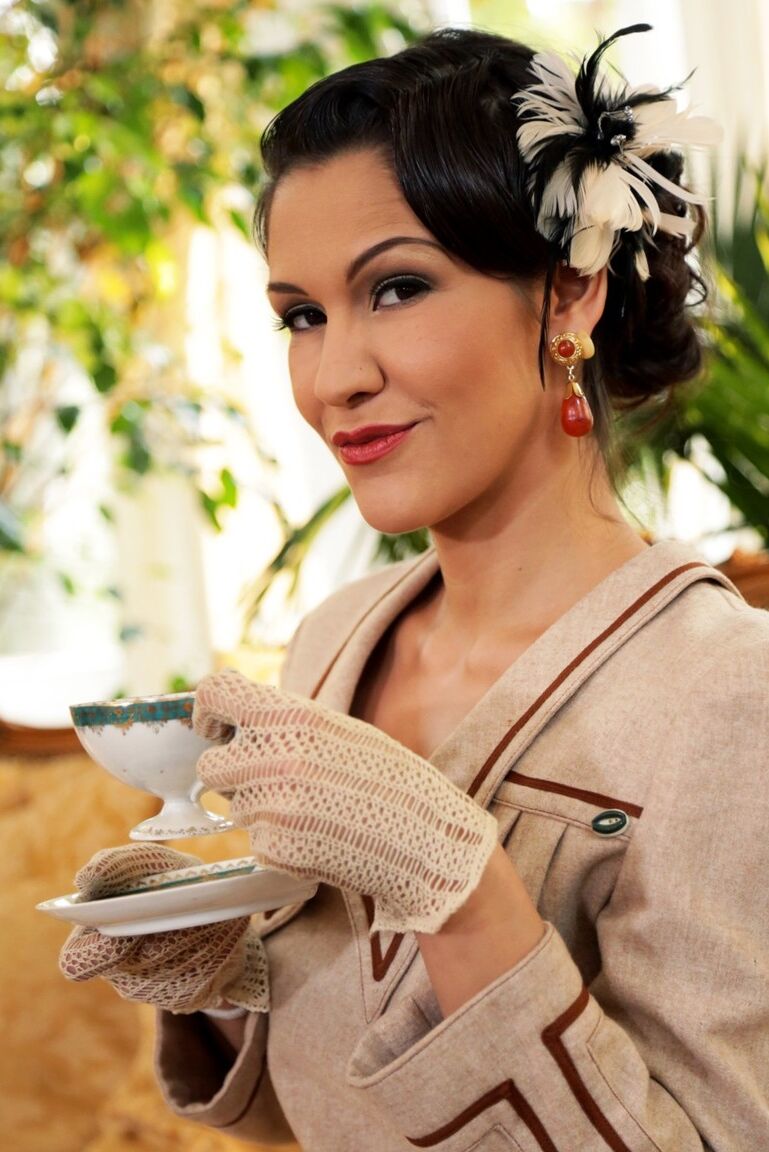 21P La hermosa española Samia Duarte se deja estirar el culo caliente