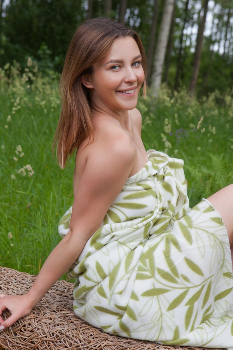 21P Deusa Nua Dominika Jule