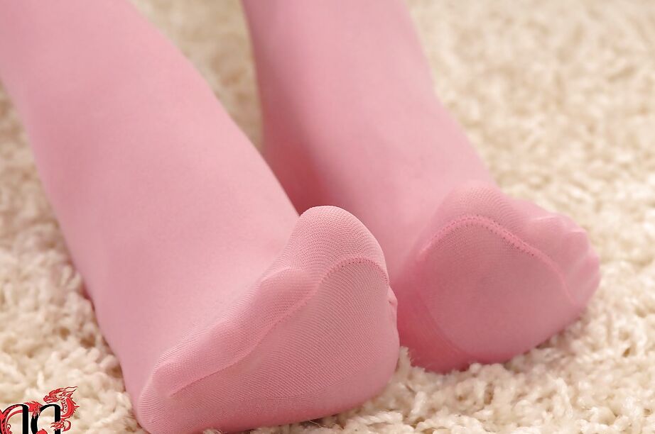 16P Fascinating babe Cinthia Doll in pink pantyhose and high heels