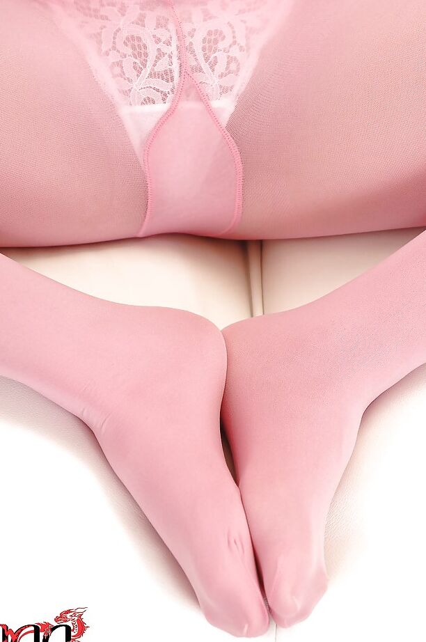 16P Fascinating babe Cinthia Doll in pink pantyhose and high heels