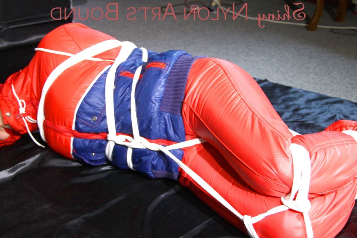 16P HOT HOT HOT NEW MODELL SANDRA wearing a sexy oldschool skibib tied, gagged and
