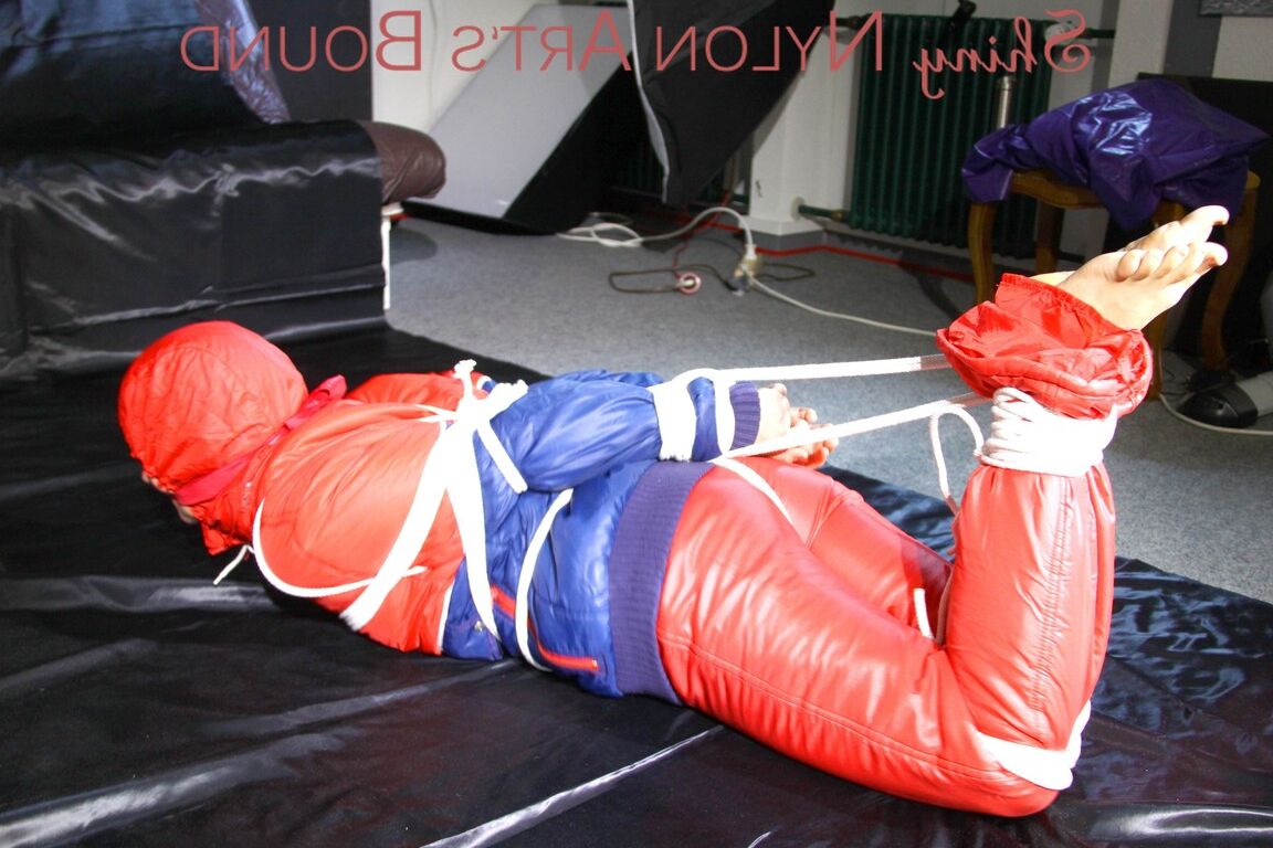 16P HOT HOT HOT NEW MODELL SANDRA wearing a sexy oldschool skibib tied, gagged and