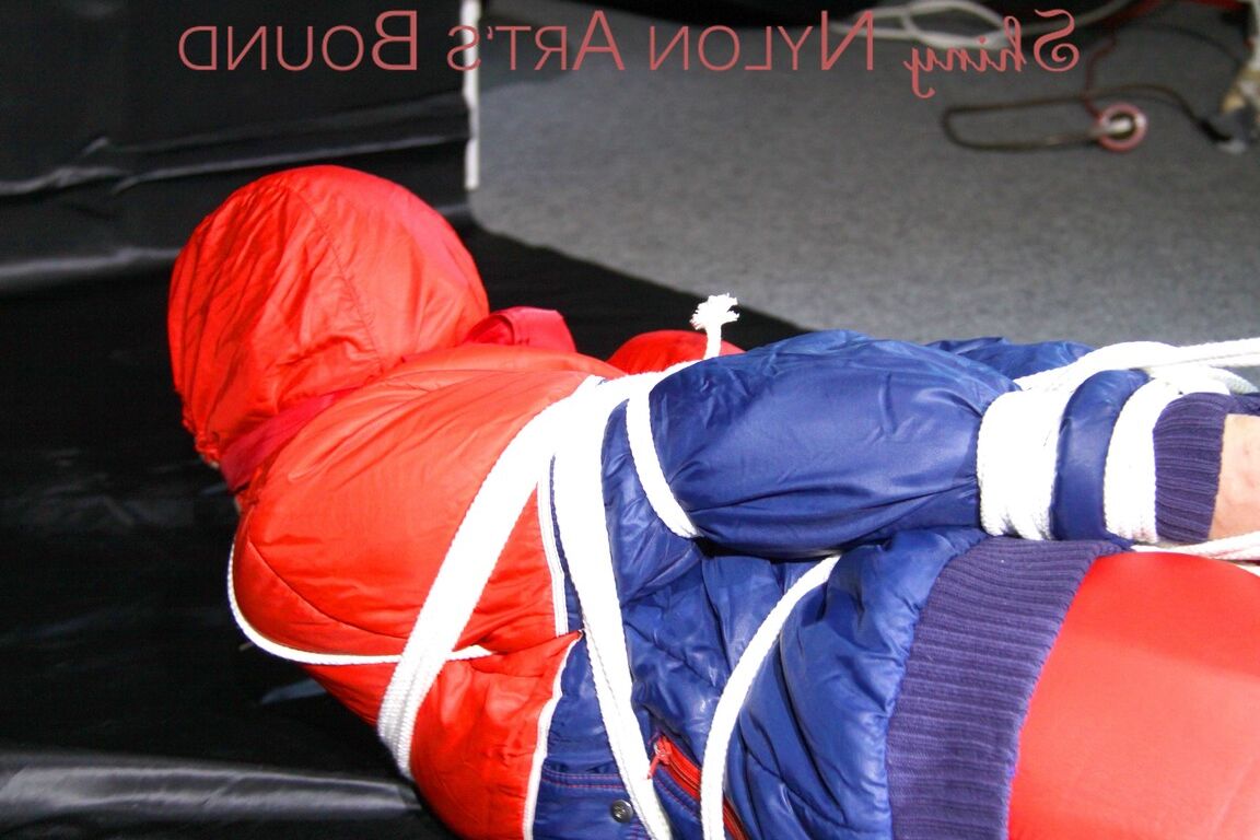16P HOT HOT HOT NEW MODELL SANDRA wearing a sexy oldschool skibib tied, gagged and