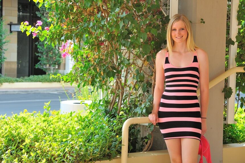 16P Sexy model plays with her nice tits and pussy in public