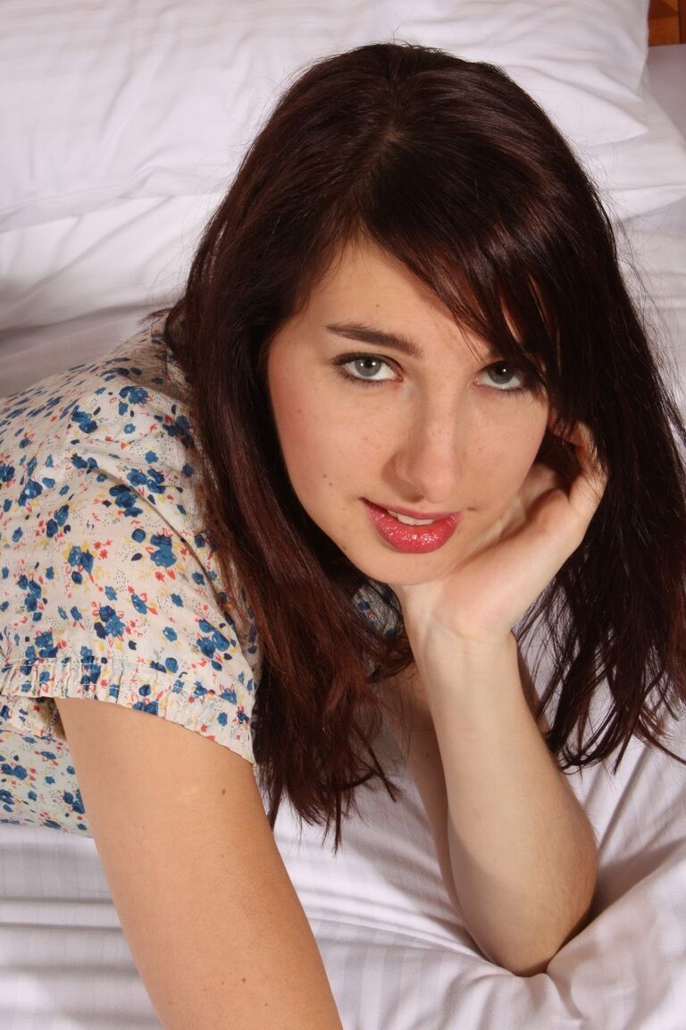21P Brunette amateur Mishka Devlin doffs her jeans and plays with her cunt
