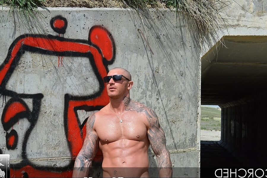 21P Stag Homme Francesco DMacho, Ciervos pervertidos