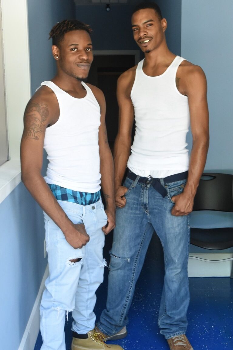 21P Edward James Mack Daddy , Marii Millz