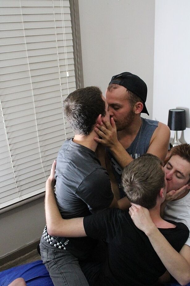 21P Amateursdoit Arthur Candy, Carter Cumalot, Clay Dirt, Nic Naughty