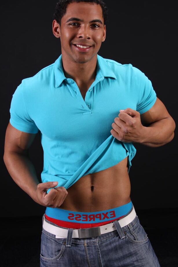 21P Sexy gay ébano modelo Ross tiras