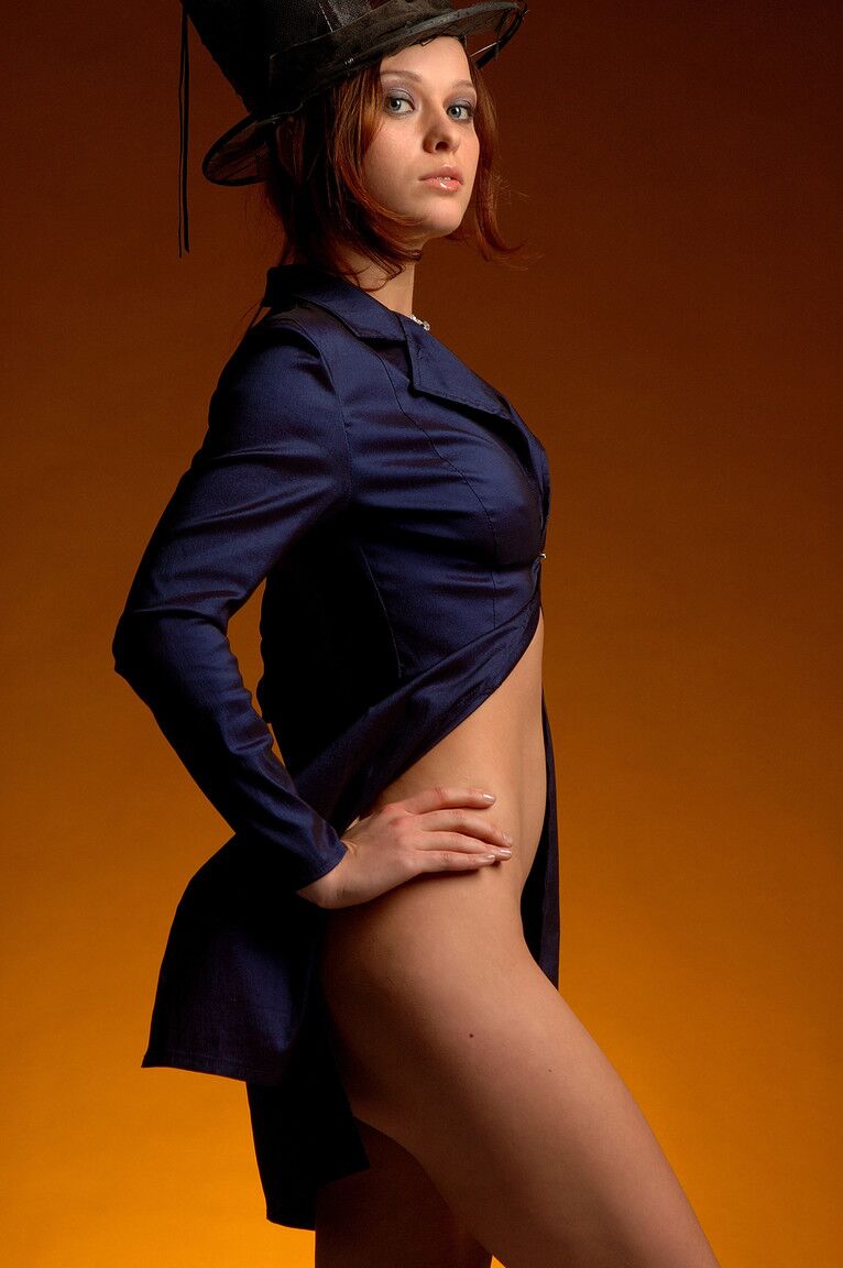 21P Met Art Julia U