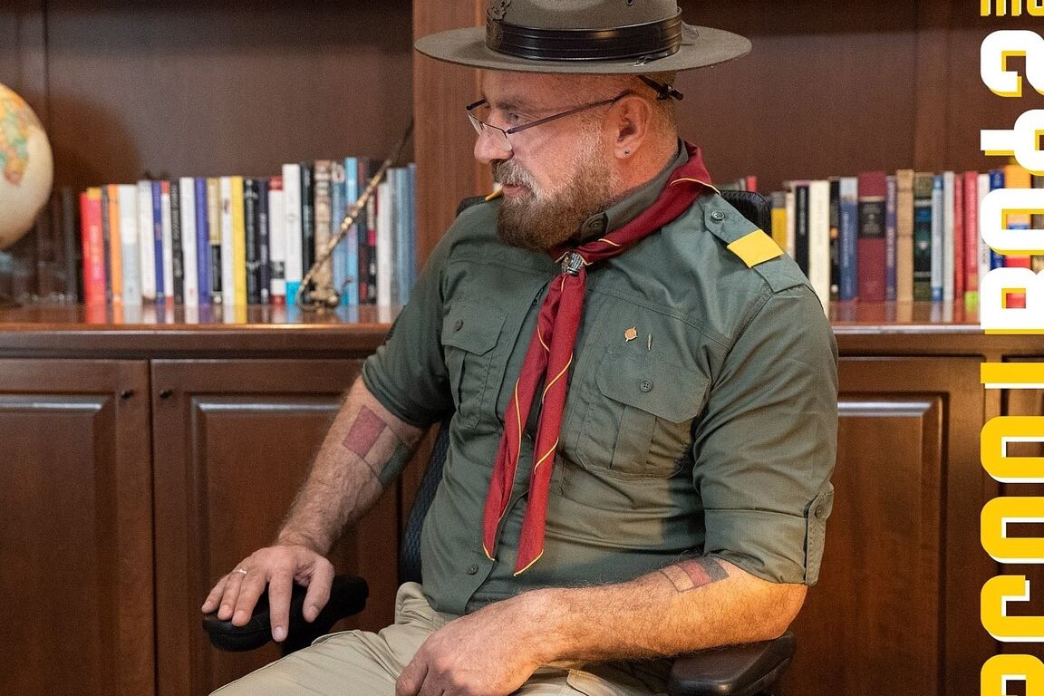 20P Scout Boys SCOUT MARCUS , SCOUTMASTER KAMP
