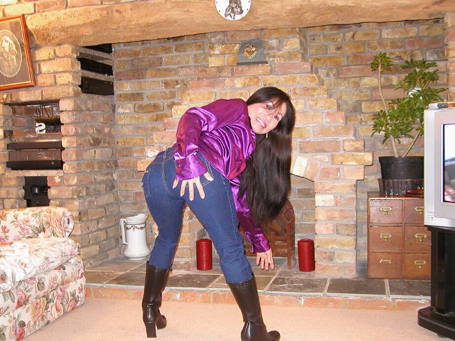 16P La actriz asiática amateur Mai aporta exuberancia y sensualidad a la pantalla