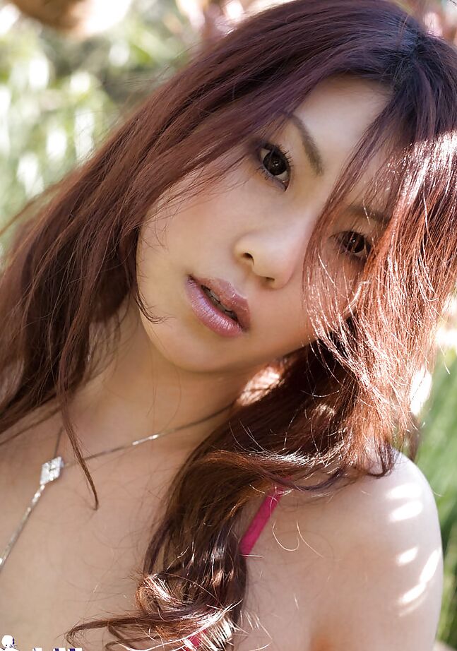 15P Seductive asian babe Ryo Shinohara uncovering her graceful body outdoor