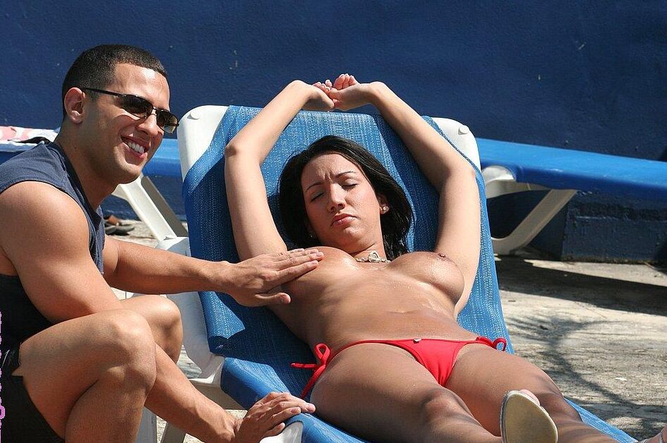 16P 黒髪の入浴美人ジゼル・ベガが巨乳をゲット