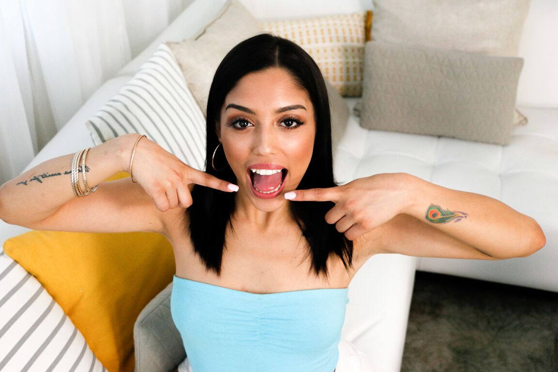 19P Meditation and cocksucking are two important things for Latina Vanessa Sky