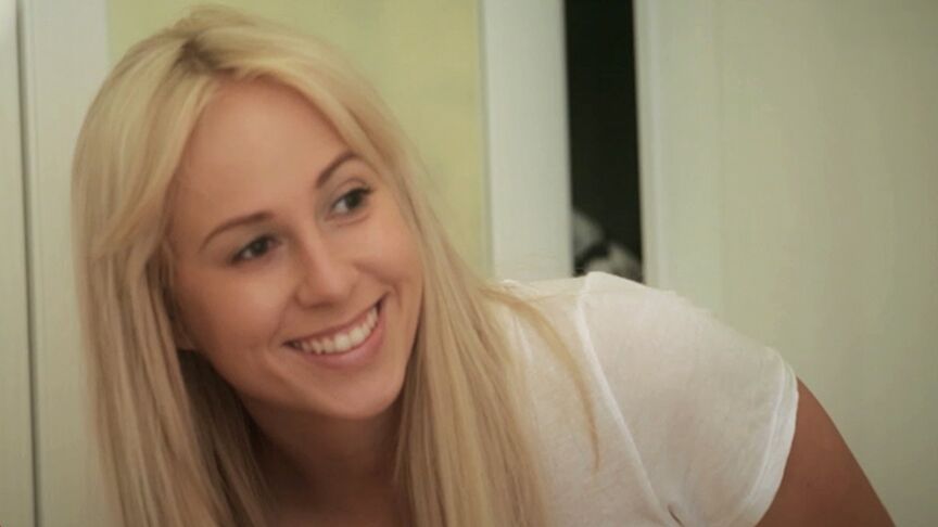 12P Blonde girl Carla Cox and her man friend pause for a quickie on their bed
