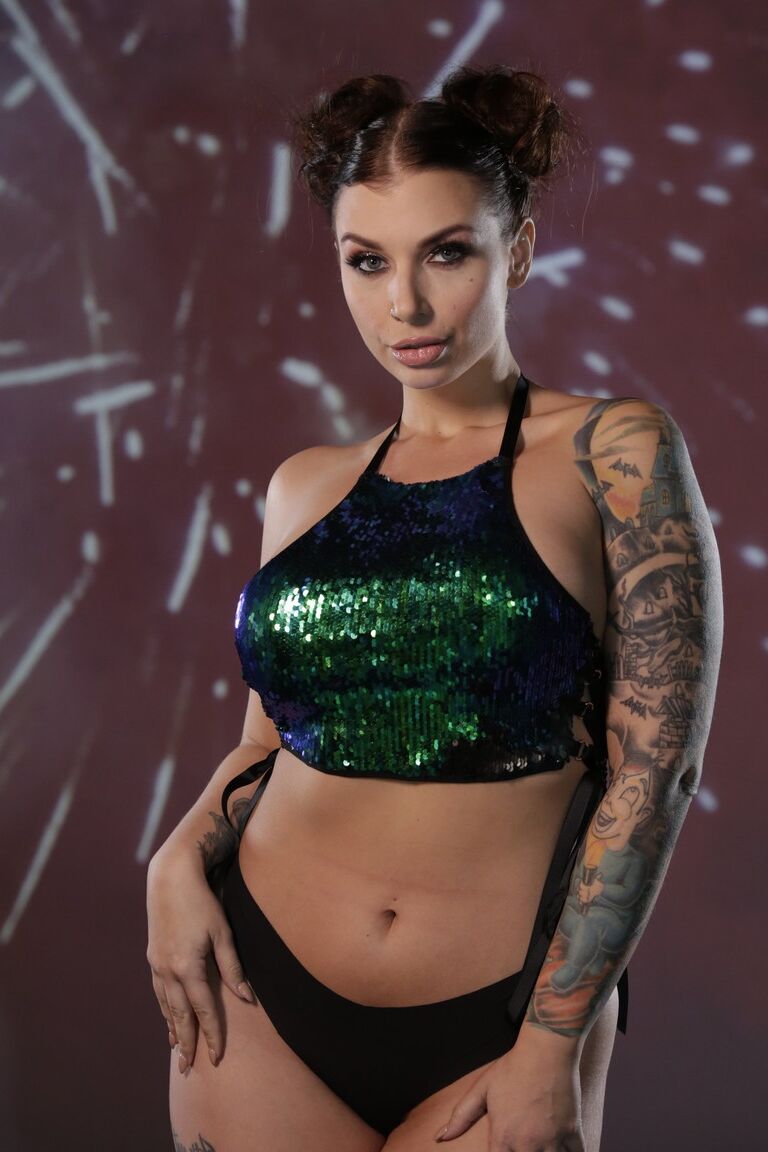 21P Reality Kings Gia Derza, Ivy Lebelle