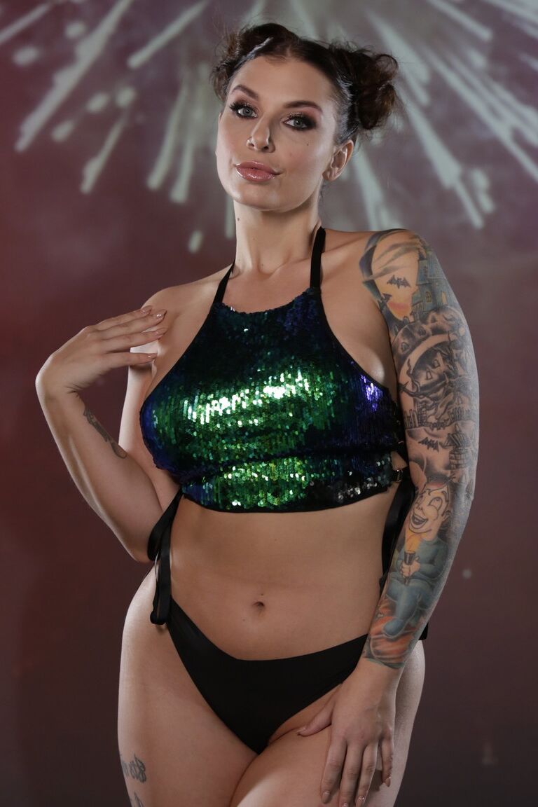 21P Reality Kings Gia Derza, Ivy Lebelle
