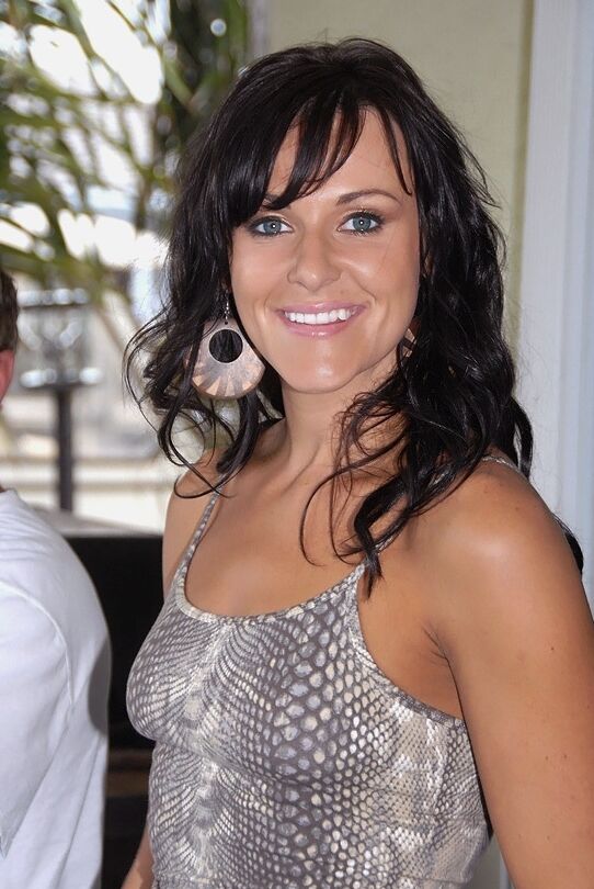 16P Milf raspado sexo hardcore completo terminando com um tratamento facial quente