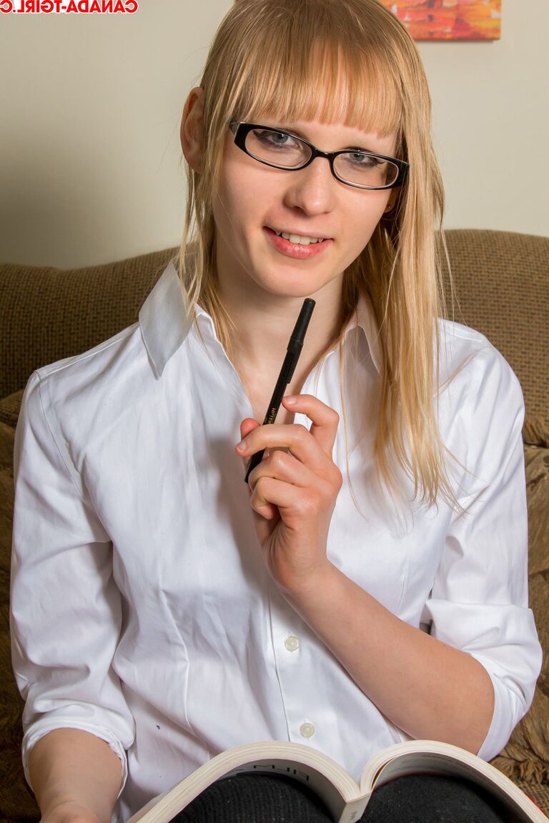 16P Canadá TGirl Nora Ivchenko