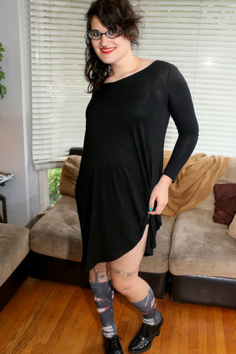 16P TS Casting Couch Harriette Nyx