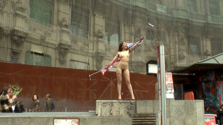15P Juliette March is the worst This Loser American Tourist Humiliates herself