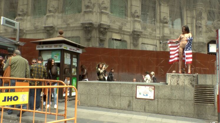 15P Juliette March is the worst This Loser American Tourist Humiliates herself